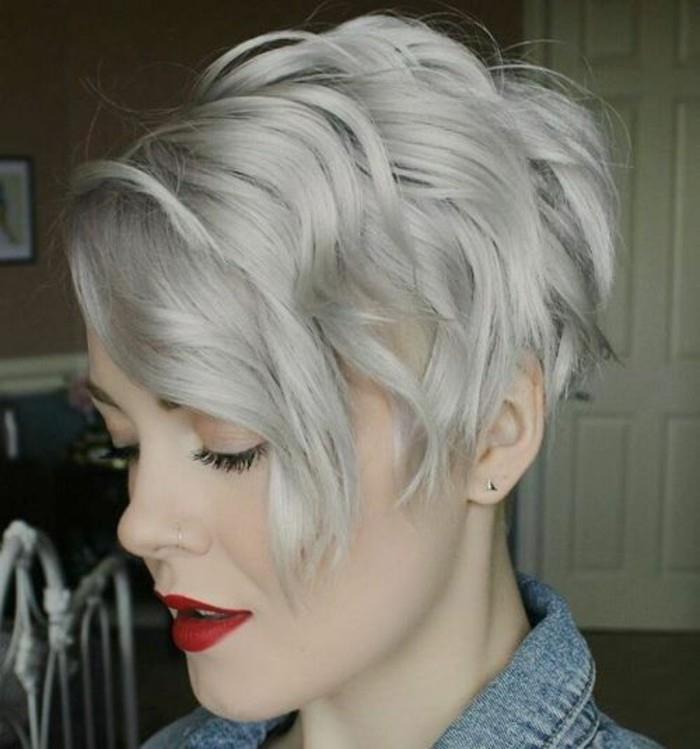 pixie-cut-curl-hair-how-to-curl-her-short-hair