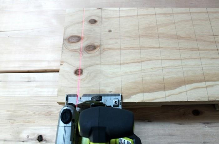 rezani kosi lesa-pohištvo-diy-za-tv