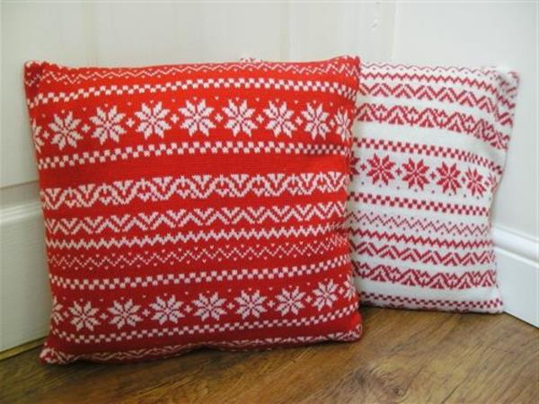 Kalėdų dovana-idėja-pagalvėlė