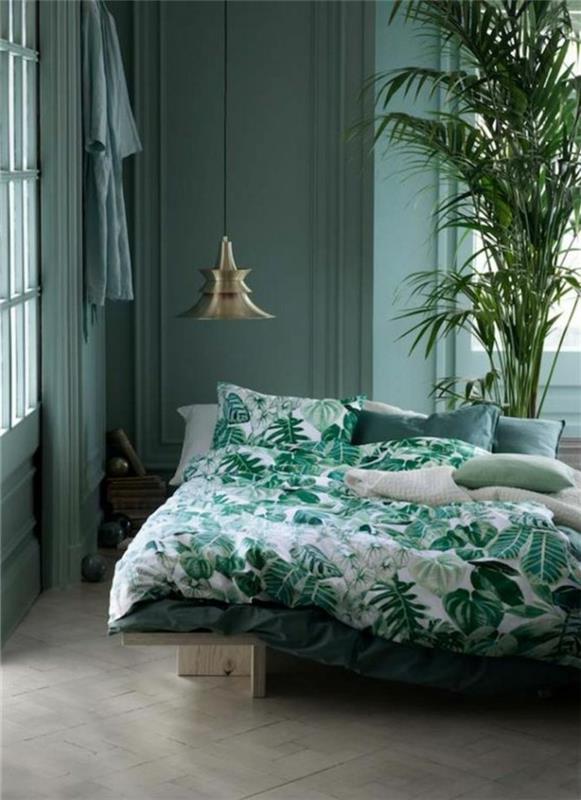 belo-zelena-postelja-odeja-paleta-postelja-iz-svetlega lesa-popolna-najstniška-industrijsko-oblikovanje-spalnica