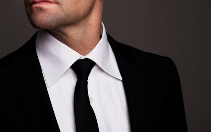 kravato-strogo oblečeno-črno-belo