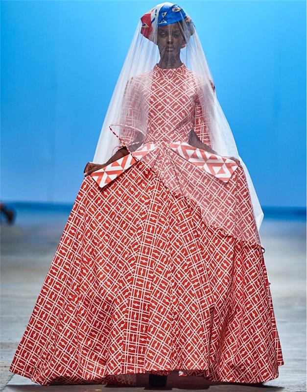 haute couture dizainerio vestuvinė suknelė, originali raudonos ir baltos nuotakos apranga