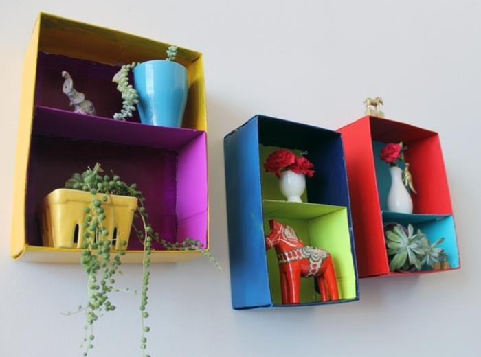creazioni-fai-da-te-mensole-cartone-colorate-oggetti-decorativi-vasi-piante-fai-da-te-creativo-scatole-scarpe
