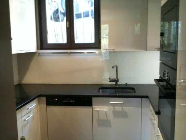 splashback-glass-in-white
