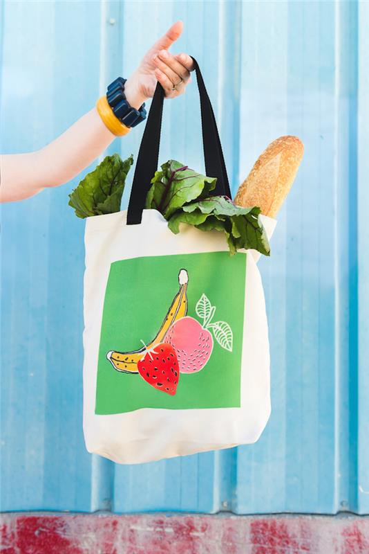 Meyveli kumaştan yapışkanlı eğitici çanta, kendin yap kumaş çanta nasıl yapılır, bez çanta, kumaştan alışveriş çantası yapımı örneği
