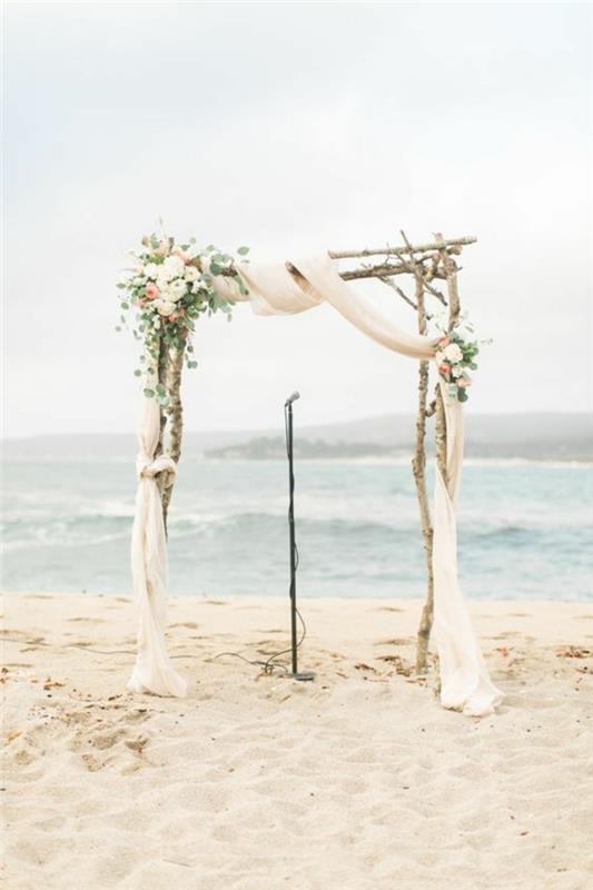 vestuvių ceremonija paplūdimyje Arhce-de-Mariage-en-Bois