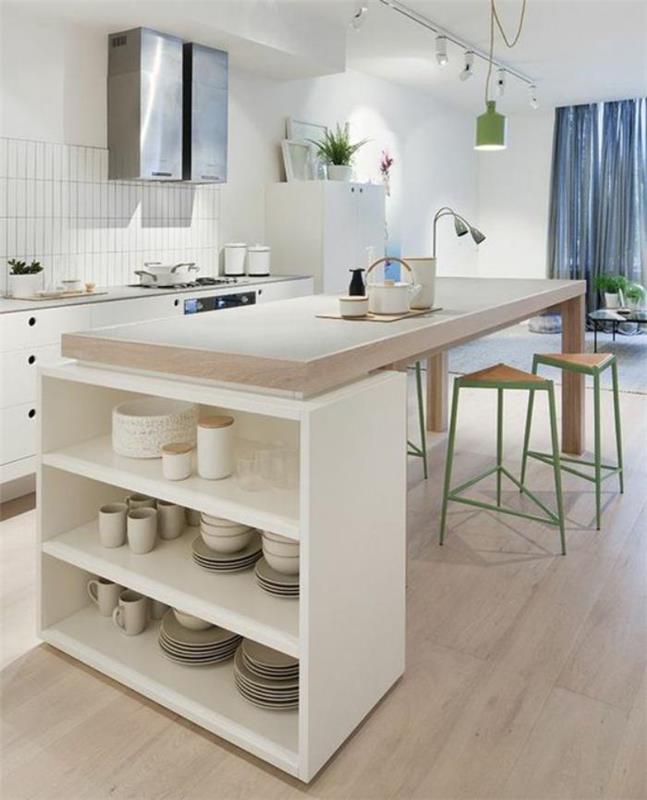 baltos ir medienos virtuvė-originalus-viršaus-trikampio formos išmatos