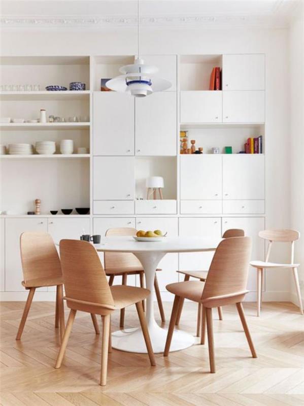 balta ir medinė virtuvė-tulpių stalas-medinės kėdės