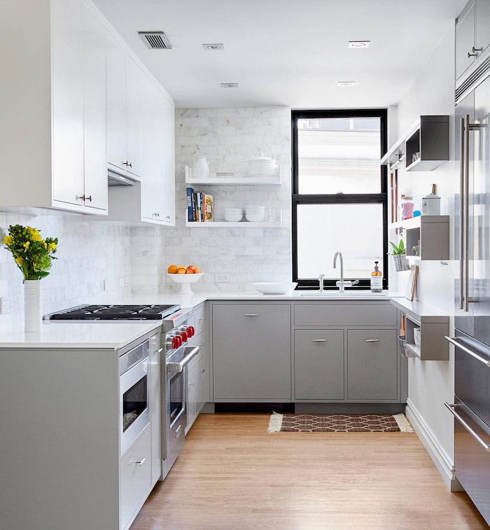 mutfak boya renkleri için fikirler, fayanslı beyaz mutfak duvar renkleri, beyaz ve gri mutfak resimleri