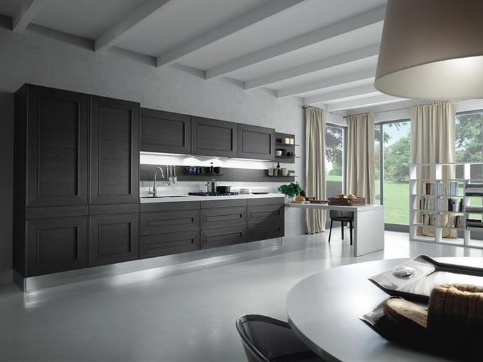 pilka-medinė-virtuvė-ilgos užuolaidos-elegantiškai-pilka-balta-virtuvė-baltas-stalas