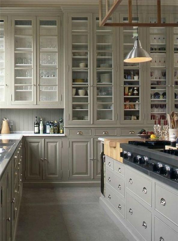 elegantiška-virtuvė-pilka-medžio-spalvos-idėjos-virtuvė-medžio-modelis-ikea