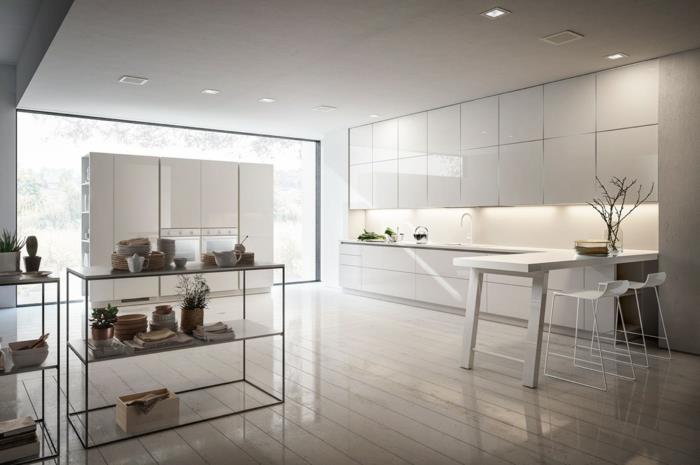 balintos laminuotos grindys, baltas stalas ir kėdės, balta virtuvės įranga, didelė stiklo siena