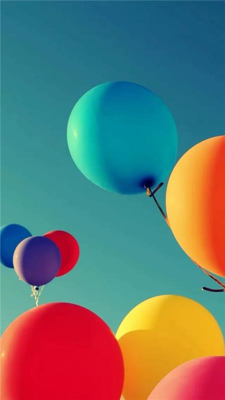 havalı iphone arka planları, renkli balonlar, mavi gökyüzü