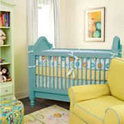 Pohištvo v rumeno-modri paleti