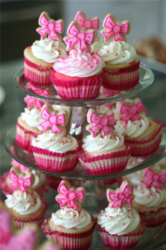 Kendin Yap-dekor-doğum günü-kek-teması-Disney-Aurora-cupcakes