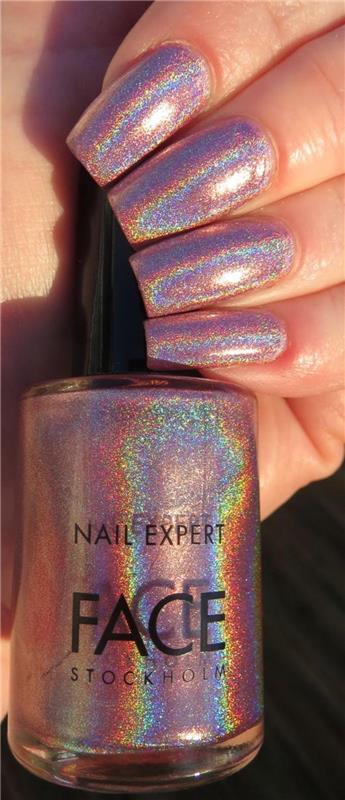 deko-çivi-sanat-trend-vernik-hologram