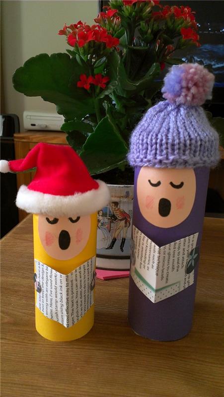 deko tualetinio popieriaus ritinėliai dainininkai tualetiniai ritinėliai mielos figūrėlės su megztomis kepurėmis Kalėdų giesmės
