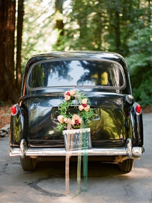 cvetlična-dekoracija-avto-poroka