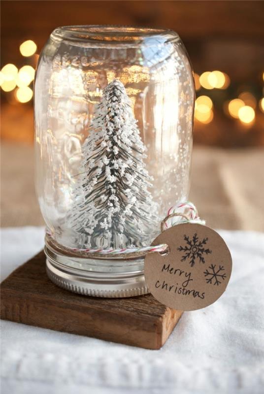 minimalistinis-medis-uogienė-stiklainis-dekoracija-dirbtinis-sniego-Kalėdų ženklas