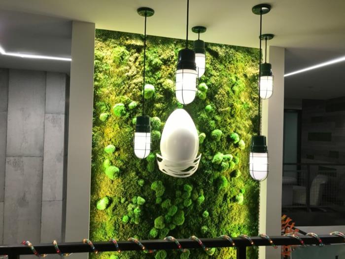interjero žalios sienos iš putplasčio kūrimas, pramoninės lempos, modernus interjeras