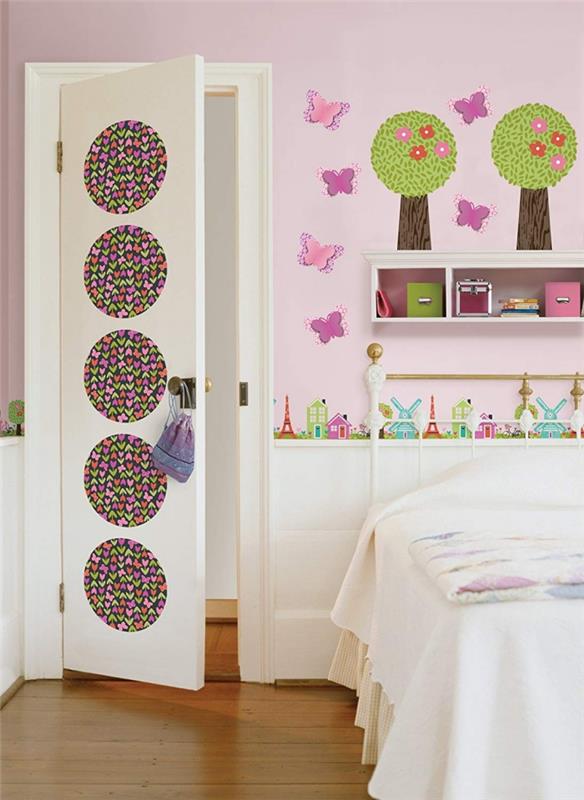 gražių drugelių mandalos formos durų lipdukai, derantys su izoliuotais lipdukais ant merginos kambario sienos
