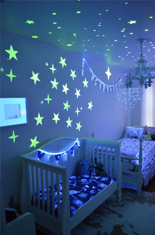 çocuk odası aydınlatması, yıldız tasarımında duvarlar ve tavan için parlak PVC çıkartma