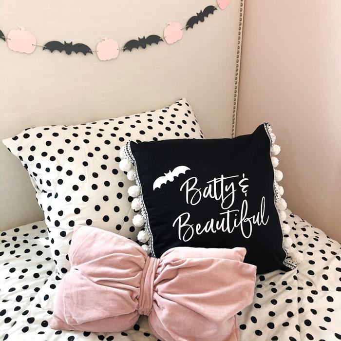 Halloween deco diy juoda šikšnosparnio dekoratyvinė pagalvė mini pom poms mergina miegamojo lovos dekoro šikšnosparnio girlianda