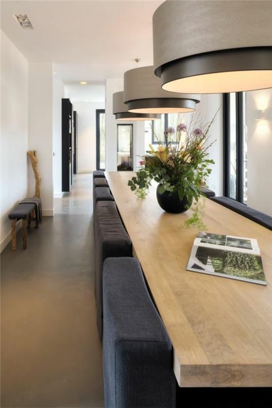 deko-jedilnica-miza-v-svetlem-lesu-beton-voska-moderna-kuhinja-miza-v-svetlem lesu