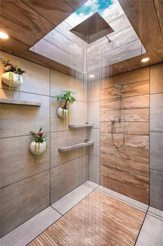majhna sodobna kopalnica, kopalnica 4m2, lesene obloge iz pvc lesa, police iz lesa iz pvc lesa, svetlobne luknje v stropu za prepuščanje svetlobe