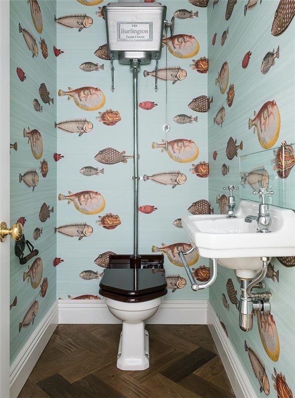 originalna dekoracija ozadja za ribe v toaletnih prostorih z retro kovino