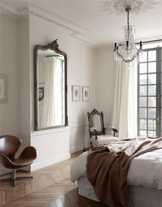 yatak odası-dekorasyon-fikri-deco-yetişkin-yatak odası-vintage-barok-avize