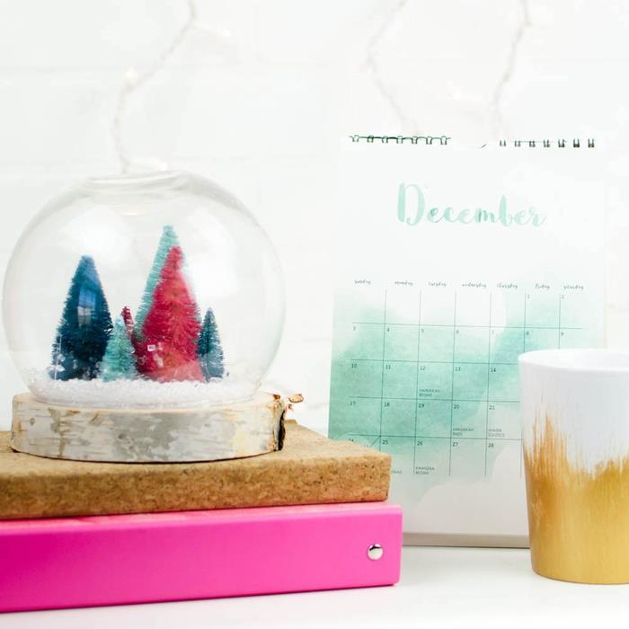 „Pasidaryk pats“ kalėdinės dekoracijos su medžio raštu