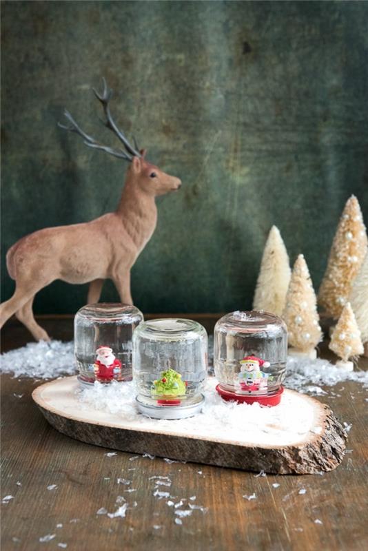 Božična dekoracija, ročno izdelan izvirni osrednji del z recikliranimi steklenimi kozarci in lesenim hlodom kot osnovo
