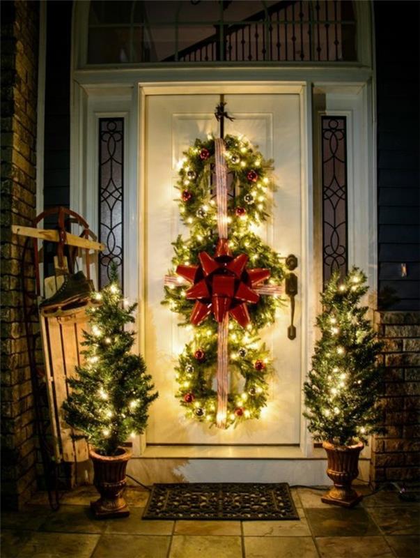Kalėdos-išorės apdaila-Kalėdų apšvietimas-priekinės durys