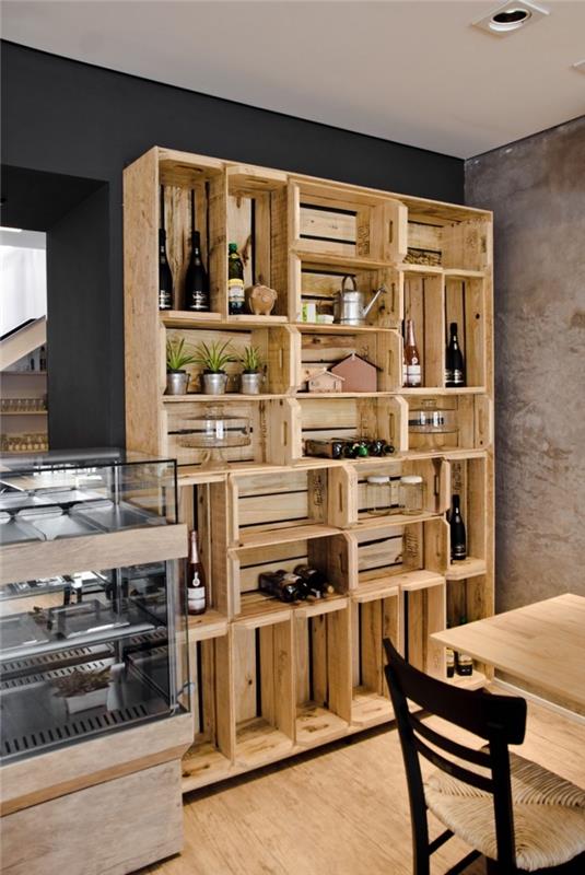 kaj storiti s paleto, modelom omare za shranjevanje recikliranih palet, kuhinjsko omarico iz lesa iz palete