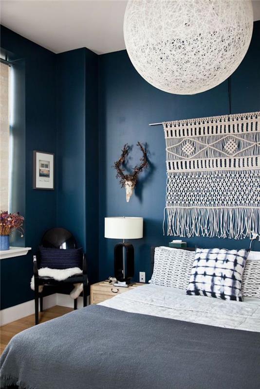 sienų dažai ir pagrindinio miegamojo dekoro idėja, aliejiniai naktiniai mėlyni dažai miegamojo sienoms, dizaino rutulinė liustra