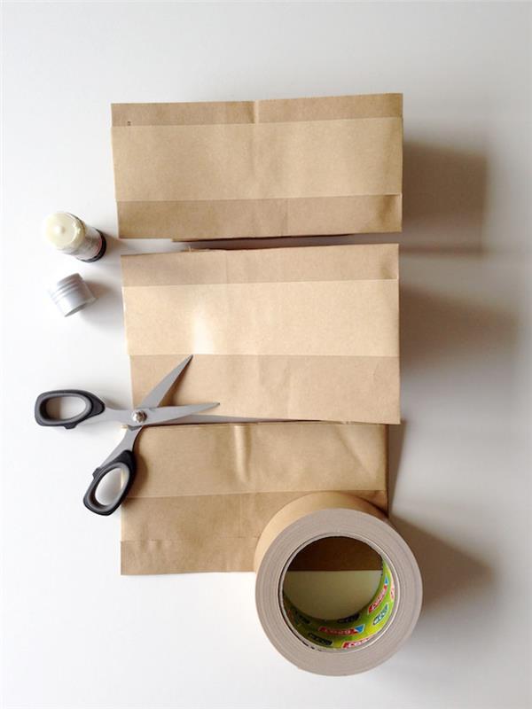 venci iz kraft papirja z odpadlim listjem, enostavna ideja DIY za otroke, izrežite podlago in nalepite trak lepilnega traku