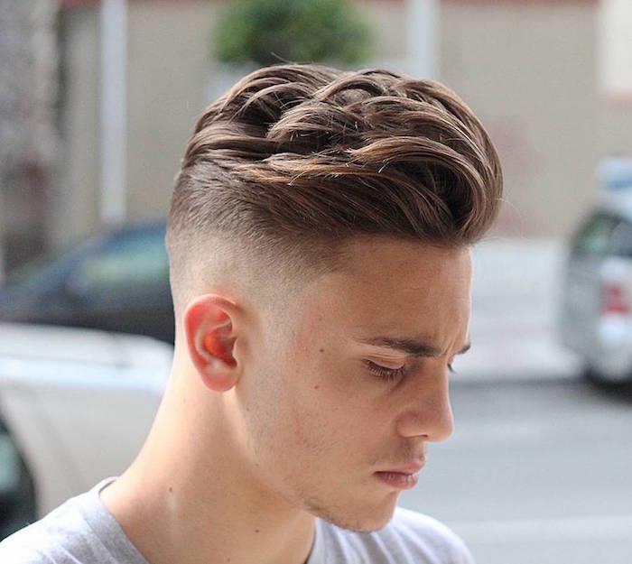 genç çocuk saç modeli trendy trendy hipster pompadour'un öne çıkan özellikleri