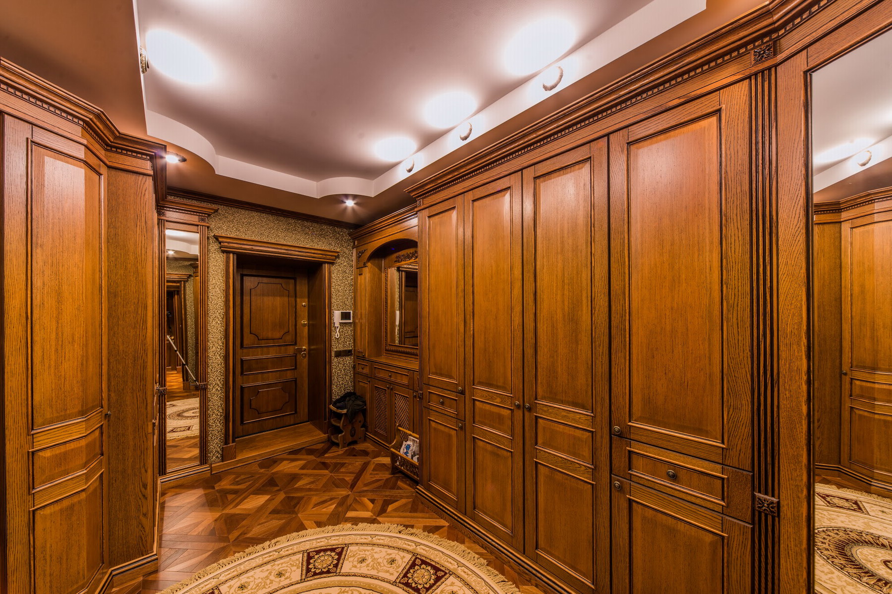 interno di una casa elegante in legno