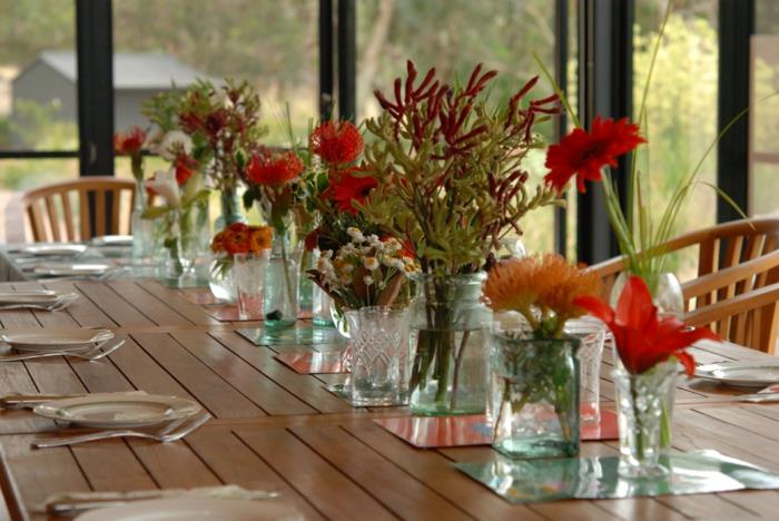 velike steklene kozarce-vaze-visoke-steklene-vaze-leonardo-steklene-vaze-namizne-tekaške rože