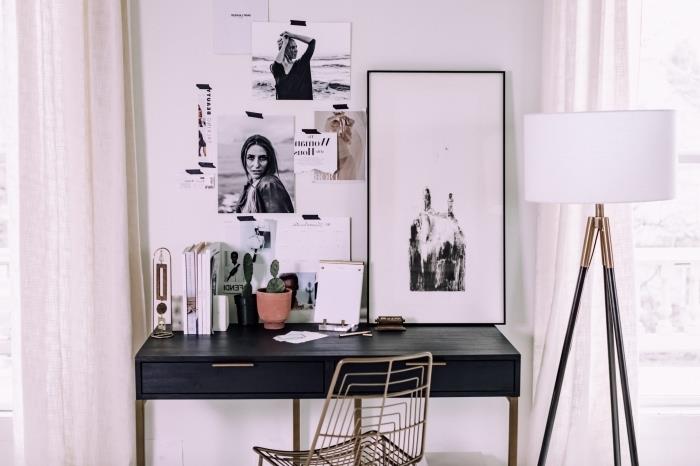 kadınlar için bir ev çalışma köşesinin nasıl dekore edileceğine dair fikir, siyah ve altın renginde küçük bir uzay ofisi örneği
