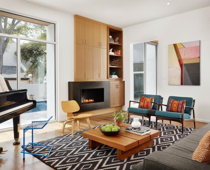 kilimas-dizainas-moderniam-gyvenamajam kambariui-šiuolaikinis interjeras-juodai baltas-komfortas