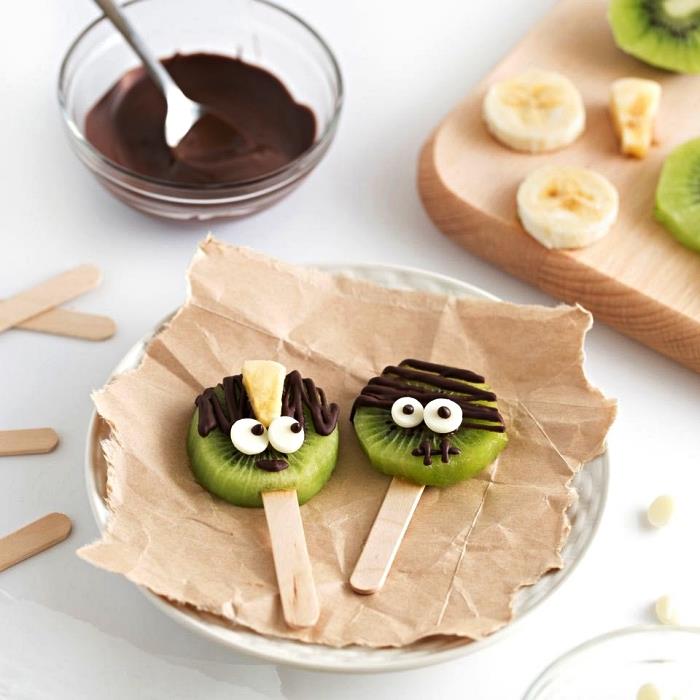 kivi ledinukai su šokolado glazūra Helovino maži monstrai, darželio Helovino pyrago receptas
