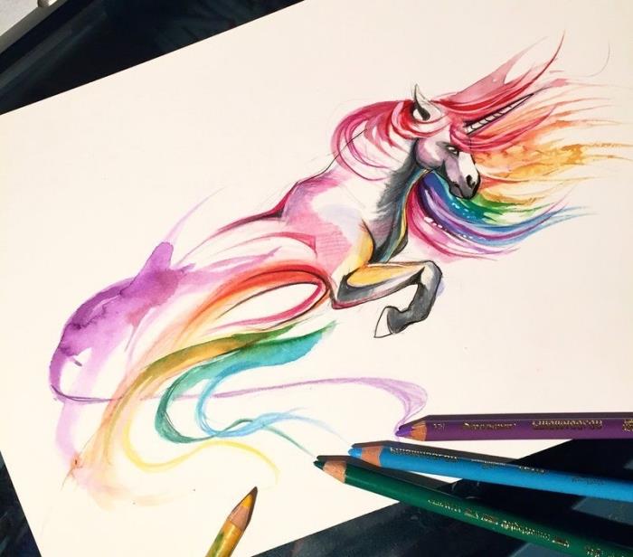 rüzgarda yele ile gökkuşağı renklerinde hareket halinde soyut bir tek boynuzlu at çiz, renkli kalemlerle tek boynuzlu at çizimi