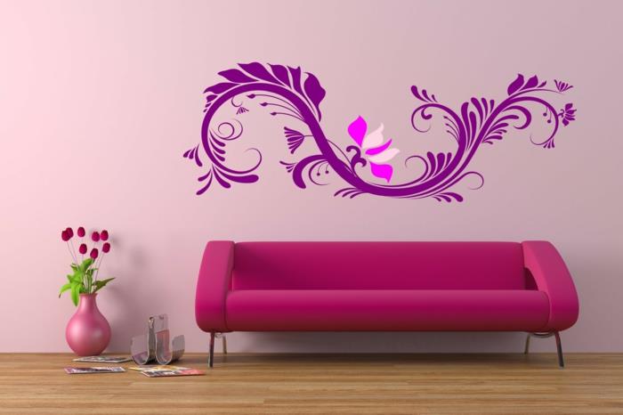 duvar dekor fikri, pembe ve fuşya çiçek desenli duvar tasarımı, fuşya tasarım kanepe, parlak kaplama PVC ahşap döşeme, çiçekli pembe vazo