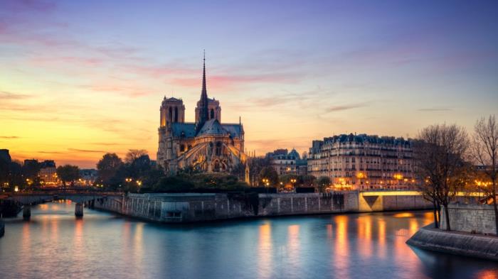 destinacija-sprehodi-v-paris-obisk-sprehodi-v-paris-reka-la-seine-notre-damme-ile-de-la-Cité