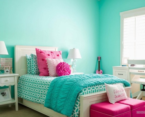 Turquoise sienos vaikų darželyje