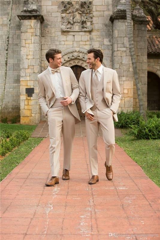 smėlio spalvos vyriški kostiumai, prašmatni ir moderni vestuvinė apranga, madingi vyriški batai