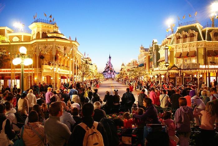 ucuz ve keyifli bir disneyland gezisi düzenleyin, ipuçları bir disneyland aile gezisi düzenleyin, yoğun olmayan dönem