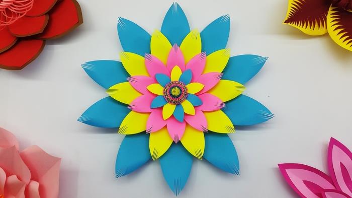 gençler için manuel aktivite, renkli kağıt yaprakları ile mandala çiçek modeli, kendin yap dekoratif nesnenin orijinal fikri